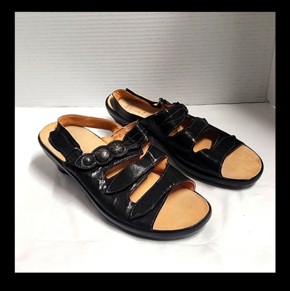 Think! Brand Sandals Black Leather Adjustable Slingbacks With Short Heel 9.5